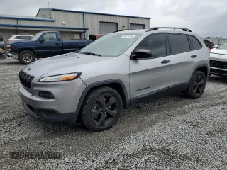2017 Jeep Cherokee Altitude z VIN 1C4PJLAS9HW603566, wystawiony jako Copart lot #55071535 z przebiegiem 139 822 mil mil oraz Szkoda całkowita • Salvage title. Historia ofert i sprzedaży dostępna na DreamBid. Obrazek 1.