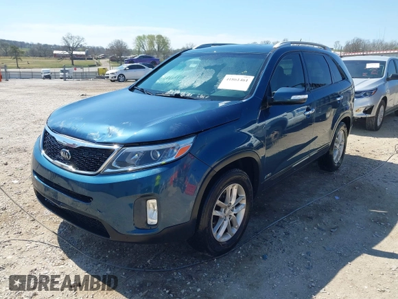 2015 Kia Sorento LX with VIN 5XYKTCA65FG611522, listed as a IAAI auction lot 41861461 with 200,615 mi miles. Bid and sale history available at carsss.com. Image 17.