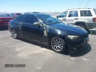 2009 BMW 3 Series 328i z VIN WBAWV13599P121717, wystawiony jako IAAI lot #42350452 z przebiegiem 167 666 mil mil oraz . Historia ofert i sprzedaży dostępna na DreamBid. Obrazek 1.