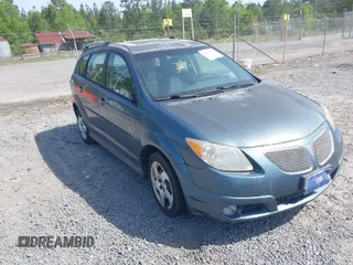 2007 Pontiac Vibe with VIN 5Y2SL65817Z421426, listed as a IAAI auction lot 42039702 with 246,477 mi miles. Bid and sale history available at carsss.com. Image 1.