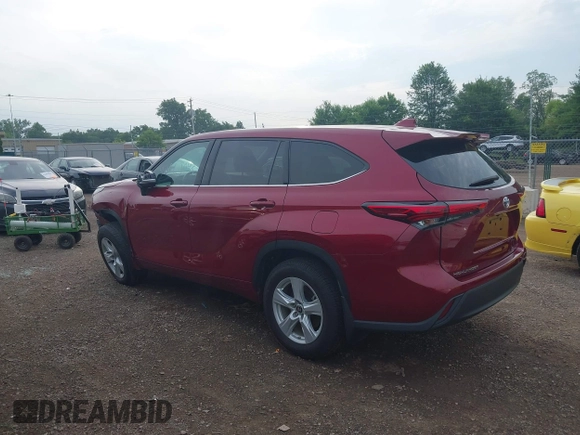 2021 Toyota Highlander L z VIN 5TDZZRAH2MS044221, wystawiony jako IAAI lot #42668093 z przebiegiem 64 539 mil mil oraz . Historia ofert i sprzedaży dostępna na DreamBid. Obrazek 3.
