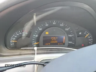 2004 Mercedes-Benz C 230 Kompressor z VIN WDBRF40J44F449334, wystawiony jako Copart lot #55531205 z przebiegiem 234 285 mil mil oraz Szkoda całkowita • Salvage title. Historia ofert i sprzedaży dostępna na DreamBid. Obrazek 9.