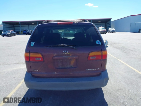 1999 Toyota Sienna LE with VIN 4T3ZF13C1XU112717, listed as a IAAI auction lot 41725827 with 272,639 mi miles. Bid and sale history available at carsss.com. Image 16.