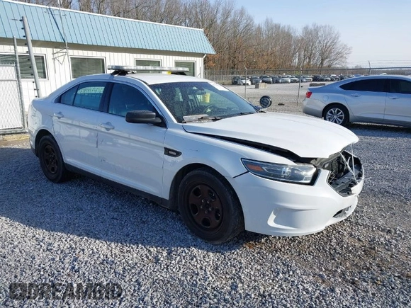 2019 Ford Police Interceptor Sedan with VIN 1FAHP2MK7KG108850, listed as a IAAI auction lot 41739656 with 62,421 mi miles. Bid and sale history available at carsss.com. Image 1.