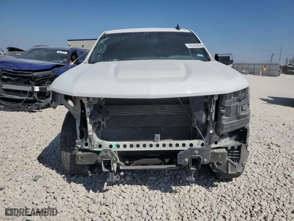 2019 Chevrolet Silverado 1500 LT with VIN 3GCPWCED0KG282052, listed as a Copart auction lot 48392005 with 106,567 mi miles and Salvage Title. Bid and sale history available at carsss.com. Image 5.
