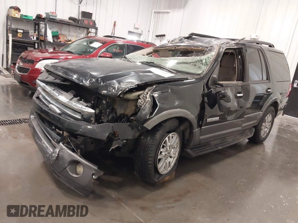 2007 Ford Expedition XLT with VIN 1FMFU15587LA56684, listed as a IAAI auction lot 41788809 with 253,156 mi miles and . Bid and sale history available at DreamBid. Image 2.