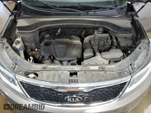 2015 Kia Sorento LX with VIN 5XYKTCA68FG642621, listed as a Copart auction lot 62039005 with 122,579 mi miles and Clean title. Bid and sale history available at DreamBid. Image 12.