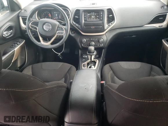 2017 Jeep Cherokee Latitude z VIN 1C4PJMCS5HD226281, wystawiony jako Copart lot #60080625 z przebiegiem 106 777 mil mil oraz Szkoda całkowita • Salvage title. Historia ofert i sprzedaży dostępna na DreamBid. Obrazek 8.