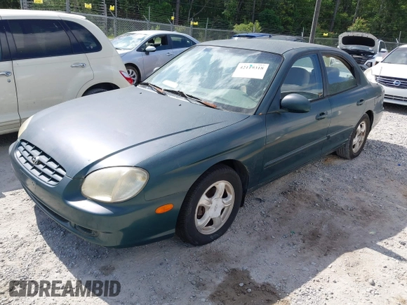 1999 Hyundai Sonata GLS with VIN KMHWF35V6XA107973, listed as a IAAI auction lot 42119318 with 174,231 mi miles. Bid and sale history available at carsss.com. Image 2.