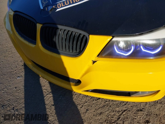 2011 BMW 3 Series 328i with VIN WBAPH5C52BA441411, listed as a IAAI auction lot 41414635 with 171,148 mi miles and . Bid and sale history available at carsss.com. Image 12.