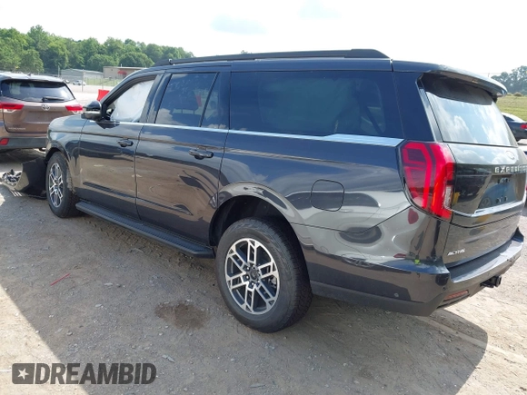 2025 Ford Expedition Max Active with VIN 1FMJK1J8XSEA26762, listed as a IAAI auction lot 42636848 with 706 mi miles and . Bid and sale history available at DreamBid. Image 3.