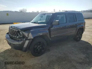 2015 Jeep Patriot Altitude Edition with VIN 1C4NJPBA1FD429747, listed as a Copart auction lot 48949945 with 86,571 mi miles and Salvage Title. Bid and sale history available at carsss.com. Image 1.