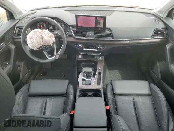 2024 Audi Q5 S line Premium Plus z VIN WA1EABFY9R2028418, wystawiony jako Copart lot #56371775 z przebiegiem 15 104 mil mil oraz Szkoda całkowita • Salvage title. Historia ofert i sprzedaży dostępna na DreamBid. Obrazek 8.