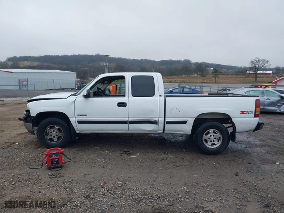 2002 Chevrolet Silverado 1500 LT with VIN 1GCEK19T32E199280, listed as a IAAI auction lot 41472421 with 1 mi miles. Bid and sale history available at carsss.com. Image 15.