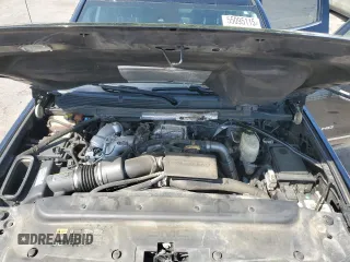 2017 GMC Sierra 2500HD Denali z VIN 1GT12UEY4HF203003, wystawiony jako Copart lot #55095115 z przebiegiem 172 926 mil mil oraz Szkoda całkowita • Salvage title. Historia ofert i sprzedaży dostępna na DreamBid. Obrazek 11.
