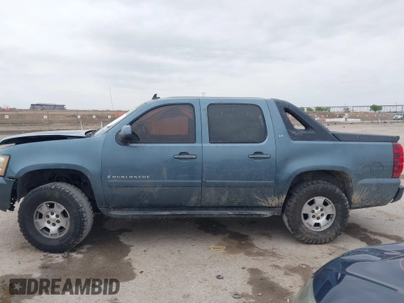 2008 Chevrolet Avalanche LS с VIN 3GNEC12J78G266817, выставлен на аукционе IAAI как лот 41947950 с пробегом 164 416 миль миль и . История ставок и продаж доступна на DreamBid. Изображение 14.