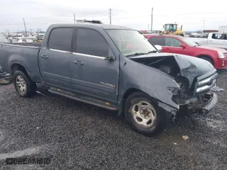 2005 Toyota Tundra SR5 with VIN 5TBET341X5S464007, listed as a IAAI auction lot 41232752 with 225,599 mi miles. Bid and sale history available at carsss.com. Image 1.