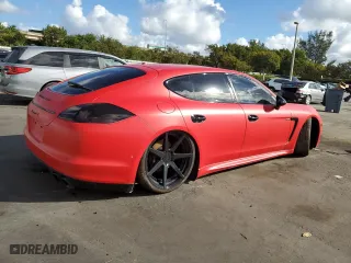 2012 Porsche Panamera S Hybrid with VIN WP0AD2A79CL045571, listed as a Copart auction lot 44125025 with 79,985 mi miles and Salvage Title. Bid and sale history available at carsss.com. Image 3.