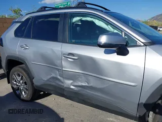 2024 Toyota RAV4 XLE Premium с VIN 2T3C1RFV0RC272866, выставлен на аукционе IAAI как лот 42249629 с пробегом 12 765 миль миль и . История ставок и продаж доступна на DreamBid. Изображение 19.