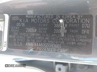 2016 Kia Forte LX with VIN KNAFX4A60G5593661, listed as a IAAI auction lot 42058287 with 183,040 mi miles. Bid and sale history available at carsss.com. Image 9.