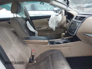 2016 Nissan Altima SV with VIN 1N4AL3AP6GC117556, listed as a IAAI auction lot 41496029 with 199,594 mi miles and . Bid and sale history available at DreamBid. Image 5.