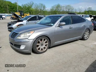 2011 Hyundai Equus Signature z VIN KMHGH4JF9BU030266, wystawiony jako Copart lot #55897735 z przebiegiem 225 585 mil mil oraz Tytuł czysty. Historia ofert i sprzedaży dostępna na DreamBid. Obrazek 1.