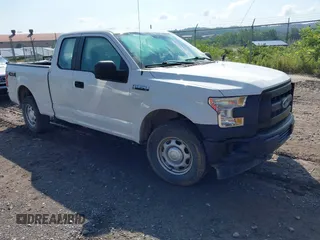2017 Ford F-150 XL z VIN 1FTFX1EF1HFA58670, wystawiony jako IAAI lot #42638878 z przebiegiem 73 401 mil mil oraz . Historia ofert i sprzedaży dostępna na DreamBid. Obrazek 1.