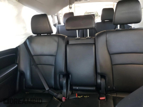 2020 Honda Pilot EX-L z VIN 5FNYF6H55LB042108, wystawiony jako Copart lot #63163755 z przebiegiem Nie podano mil oraz Szkoda całkowita • Salvage title. Historia ofert i sprzedaży dostępna na DreamBid. Obrazek 10.