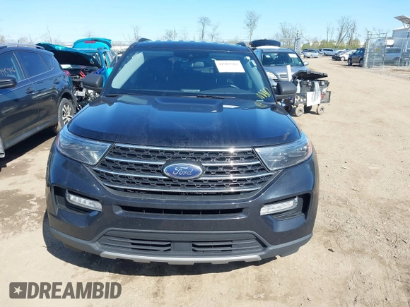 2022 Ford Explorer XLT z VIN 1FMSK8DH0NGA96191, wystawiony jako IAAI lot #41983762 z przebiegiem 47 637 mil mil oraz . Historia ofert i sprzedaży dostępna na DreamBid. Obrazek 13.