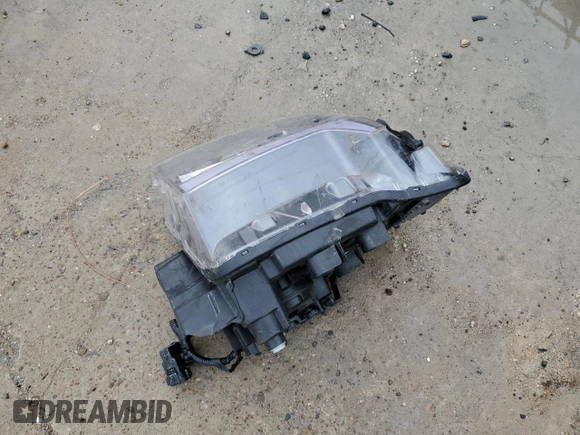 2024 Hyundai Palisade Limited z VIN KM8R54GE9RU731125, wystawiony jako Copart lot #43261325 z przebiegiem 4 929 mil mil oraz Szkoda całkowita • Salvage title. Historia ofert i sprzedaży dostępna na DreamBid. Obrazek 15.