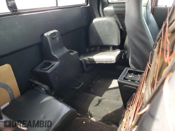 2004 Ford Ranger XL Fleet z VIN 1FTZR45E44PA06499, wystawiony jako Copart lot #52177595 z przebiegiem 263 091 mil mil oraz Szkoda całkowita • Salvage title. Historia ofert i sprzedaży dostępna na DreamBid. Obrazek 10.