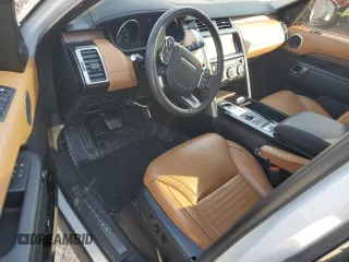 2017 Land Rover Discovery HSE Luxury with VIN SALRHBBV4HA023820, listed as a Copart auction lot 43568525 with 69,749 mi miles and Clean Title. Bid and sale history available at DreamBid. Image 8.