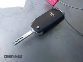 2019 Kia Forte LXS с VIN 3KPF24AD7KE097611, выставлен на аукционе IAAI как лот 42323607 с пробегом 30 697 миль миль и . История ставок и продаж доступна на DreamBid. Изображение 11.