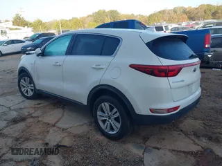 2018 Kia Sportage LX z VIN KNDPMCAC3J7394485, wystawiony jako IAAI lot #41106807 z przebiegiem 104 865 mil mil oraz . Historia ofert i sprzedaży dostępna na DreamBid. Obrazek 3.