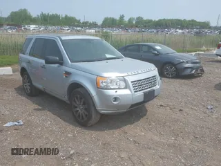 2008 Land Rover LR2 HSE z VIN SALFR24N88H077481, wystawiony jako IAAI lot #42416709 z przebiegiem 197 982 mil mil oraz . Historia ofert i sprzedaży dostępna na DreamBid. Obrazek 1.