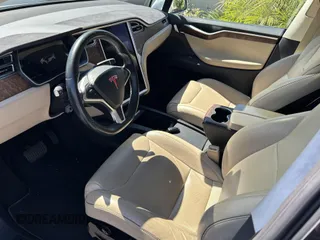2016 Tesla Model X 70D with VIN 5YJXCDE25GF026337, listed as a IAAI auction lot 42254857 with 38,036 mi miles and . Bid and sale history available at DreamBid. Image 5.