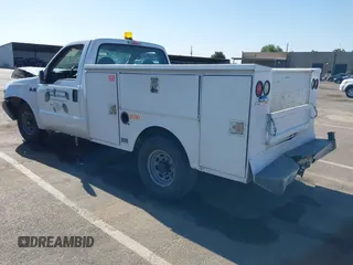 2000 Ford F-350 XL with VIN 1FTSF30L8YEB14930, listed as a IAAI auction lot 42290265 with 112,402 mi miles and . Bid and sale history available at DreamBid. Image 3.