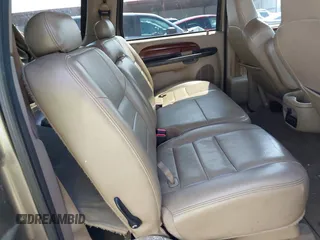 2005 Ford Excursion Limited z VIN 1FMNU42P25ED44334, wystawiony jako IAAI lot #42344600 z przebiegiem 171 512 mil mil oraz . Historia ofert i sprzedaży dostępna na DreamBid. Obrazek 8.