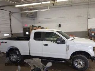 2022 Ford F-250 XL with VIN 1FT7X2B67NEC02786, listed as a IAAI auction lot 41246298 with 71,976 mi miles and . Bid and sale history available at DreamBid. Image 14.