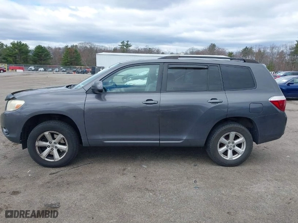 2009 Toyota Highlander with VIN JTEES41A392122086, listed as a IAAI auction lot 42029292 with 268,092 mi miles. Bid and sale history available at carsss.com. Image 15.