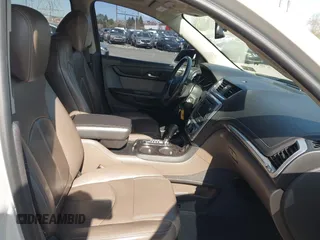 2013 GMC Acadia SLT with VIN 1GKKVRKD5DJ153329, listed as a IAAI auction lot 42039953 with 130,688 mi miles. Bid and sale history available at carsss.com. Image 5.
