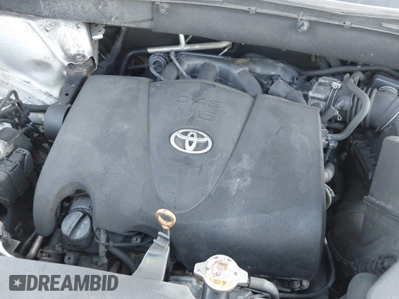 2018 Toyota Highlander LE с VIN 5TDBZRFH2JS499320, выставлен на аукционе IAAI как лот 42099889 с пробегом 642 396 миль миль и . История ставок и продаж доступна на DreamBid. Изображение 10.