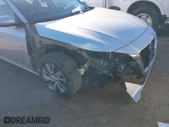 2020 Nissan Altima S with VIN 1N4BL4BV0LC252680, listed as a IAAI auction lot 40645027 with 93,171 mi miles and . Bid and sale history available at DreamBid. Image 6.