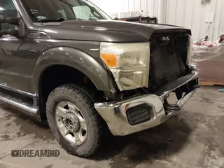 2015 Ford F-250 XLT z VIN 1FT7X2B67FEB60492, wystawiony jako IAAI lot #42391790 z przebiegiem 209 256 mil mil oraz . Historia ofert i sprzedaży dostępna na DreamBid. Obrazek 18.