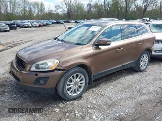 2010 Volvo XC60 3.0T with VIN YV4992DZ3A2069110, listed as a IAAI auction lot 41764120 with 160,079 mi miles. Bid and sale history available at carsss.com. Image 2.