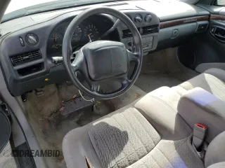 1995 Chevrolet Monte Carlo LS z VIN 2G1WW12M6S9202177, wystawiony jako Copart lot #56242935 z przebiegiem 120 693 mil mil oraz Szkoda całkowita • Salvage title. Historia ofert i sprzedaży dostępna na DreamBid. Obrazek 8.