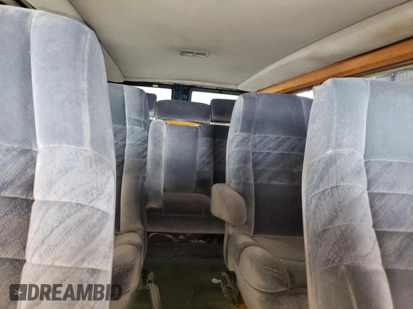 1995 Chevrolet Astro Cargo z VIN 1GBDM19W6SB155022, wystawiony jako Copart lot #59150675 z przebiegiem 135 647 mil mil oraz Szkoda całkowita • Salvage title. Historia ofert i sprzedaży dostępna na DreamBid. Obrazek 10.