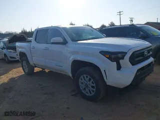 2024 Toyota Tacoma 4WD SR5 with VIN 3TMLB5JN2RM029041, listed as a IAAI auction lot 41779530 with 7,663 mi miles. Bid and sale history available at carsss.com. Image 1.