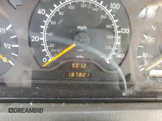 1997 Mercedes-Benz C z VIN WDBHA23EXVF601373, wystawiony jako Copart lot #78402194 z przebiegiem 187 821 mil mil oraz Szkoda całkowita • Salvage title. Historia ofert i sprzedaży dostępna na DreamBid. Obrazek 9.