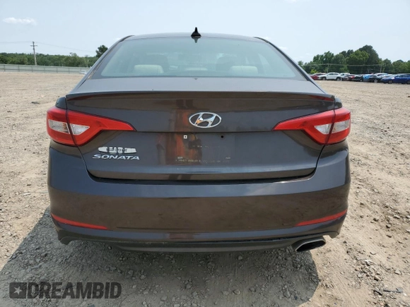 2016 Hyundai Sonata SE z VIN 5NPE24AF3GH291231, wystawiony jako Copart lot #59348905 z przebiegiem 174 874 mil mil oraz Szkoda całkowita • Salvage title. Historia ofert i sprzedaży dostępna na DreamBid. Obrazek 6.